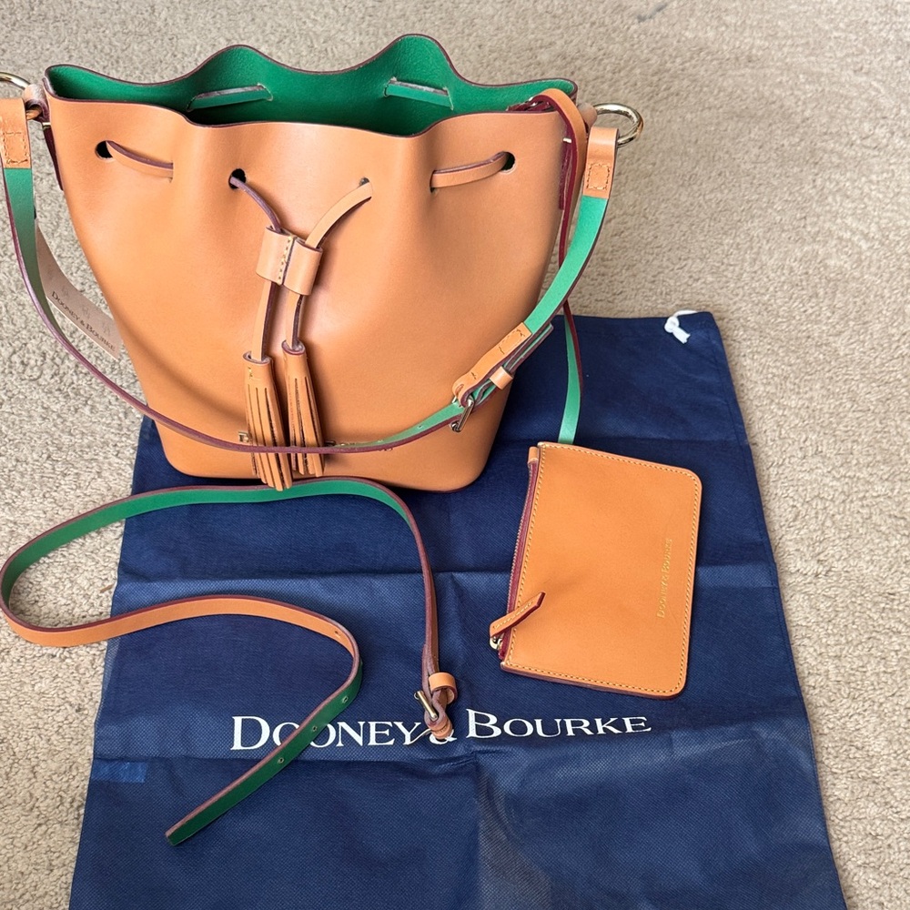 Dooney & Bourke Tan and Green Shoulder Bag new